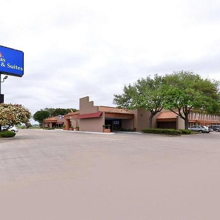 Americas Best Value Inn & Suites Victoria Ngoại thất bức ảnh
